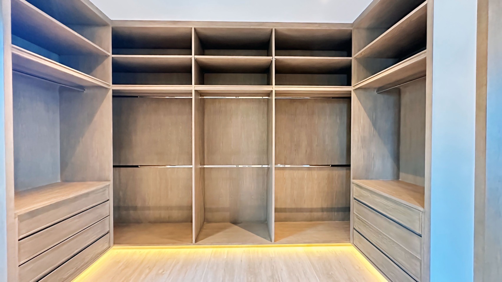 4 Bedroom House  in Phra Khanong Nuea, Vadhana, Bangkok - Image 21