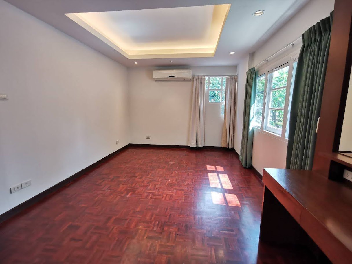 3 卧室 独立房屋  在  - Image 16