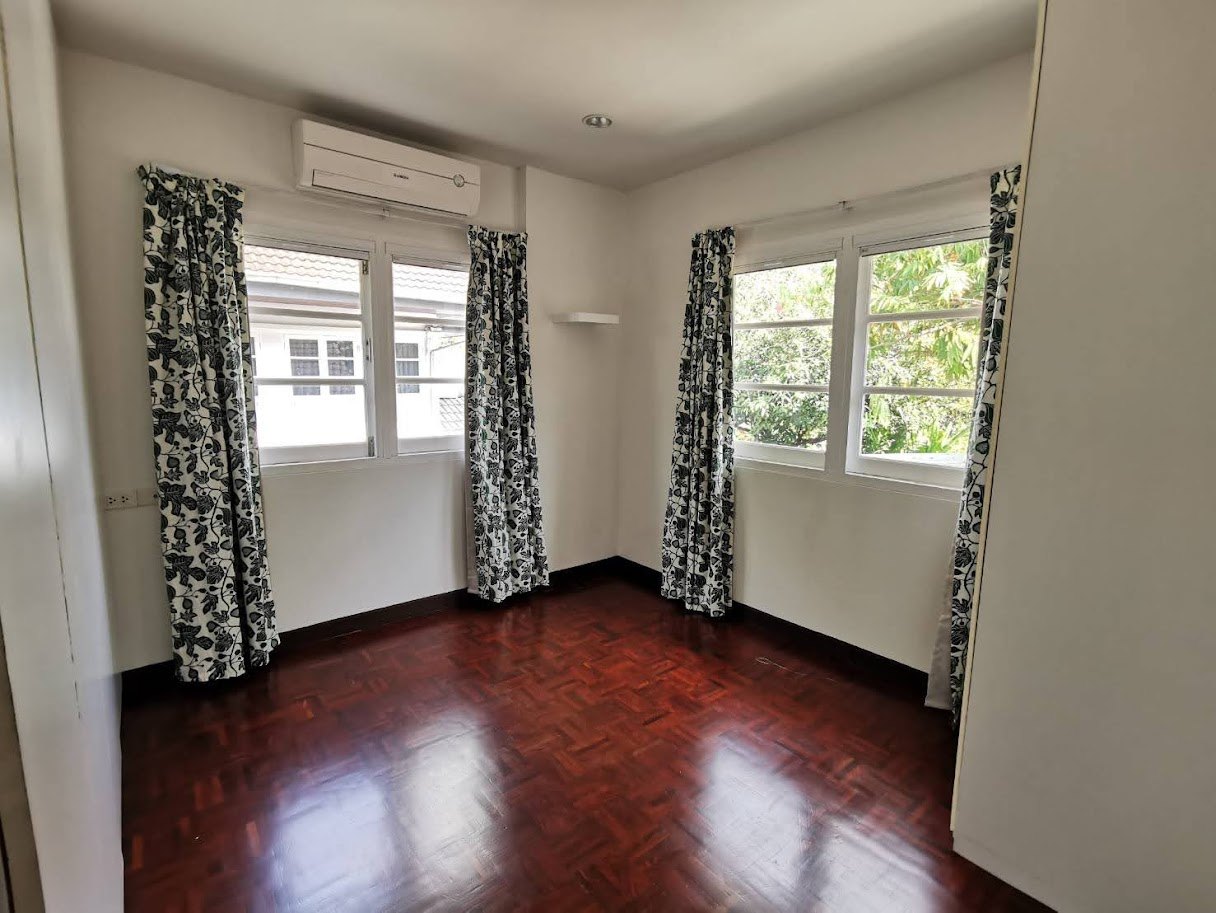 3 卧室 独立房屋  在  - Image 10