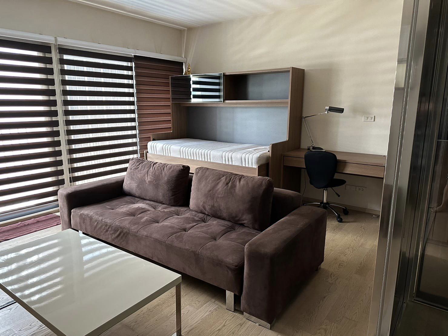 Noble Remix Thonglor - Image 1