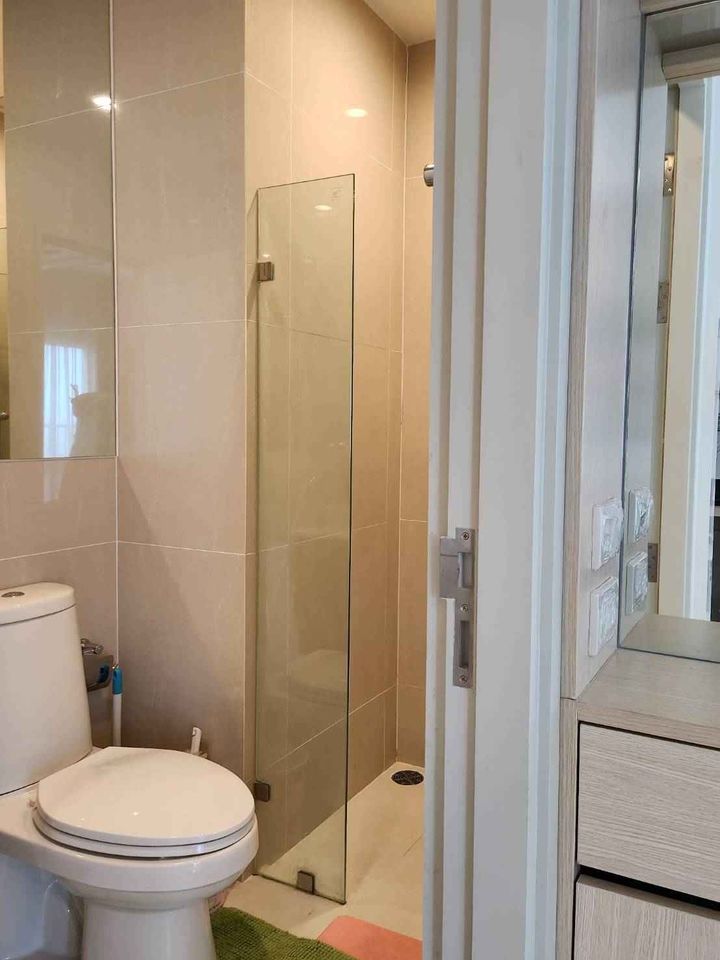 1 Bedroom Condo For Sale in Huai Khwang, Huai Khwang, Bangkok - Image 4