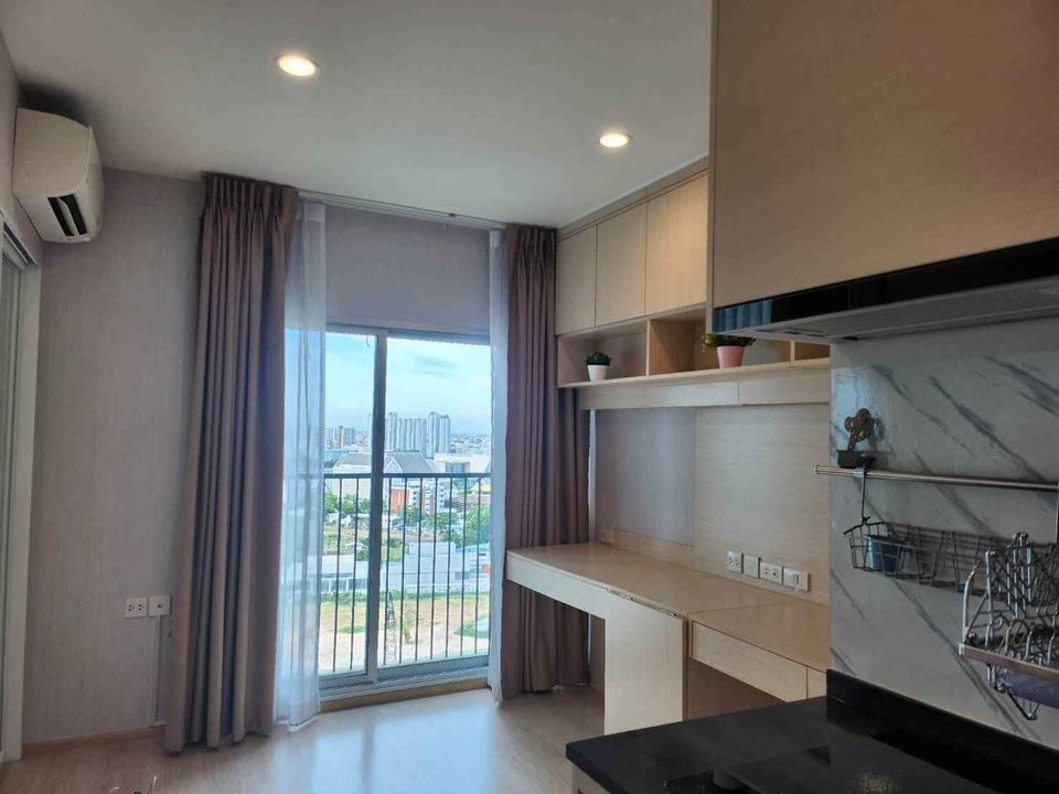 1 Bedroom Condo For Sale in Huai Khwang, Huai Khwang, Bangkok - Image 2