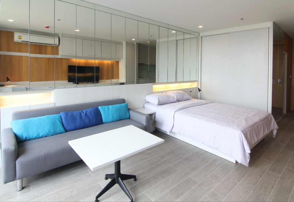 Noble Revo Silom - Image 16