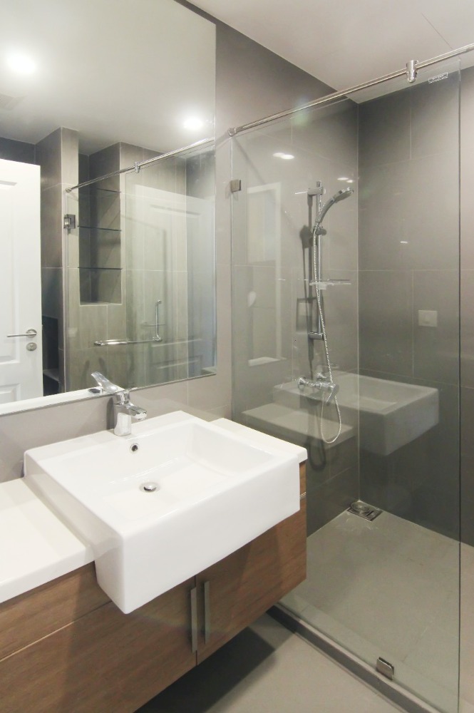 Noble Revo Silom - Image 13