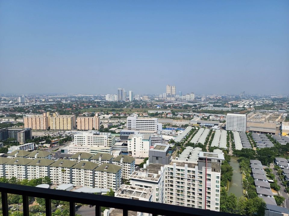 Nue Noble Srinakarin - Lasalle - Image 9