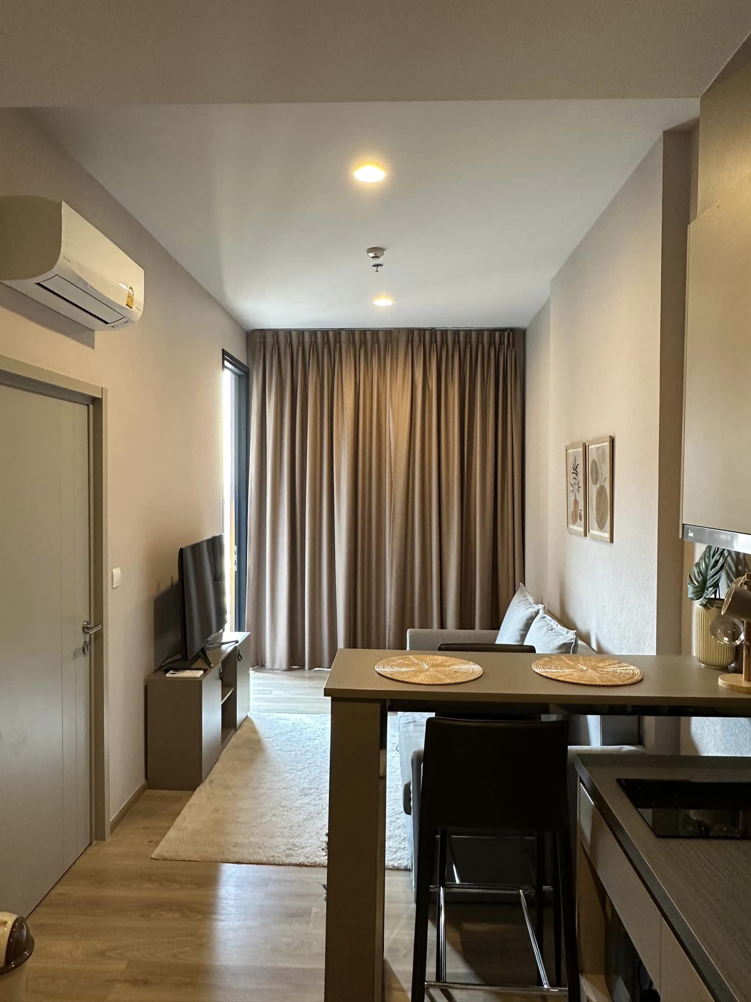 1 Bedroom Condo  in Khlong Tan, Khlong Toei, Bangkok - Image 3
