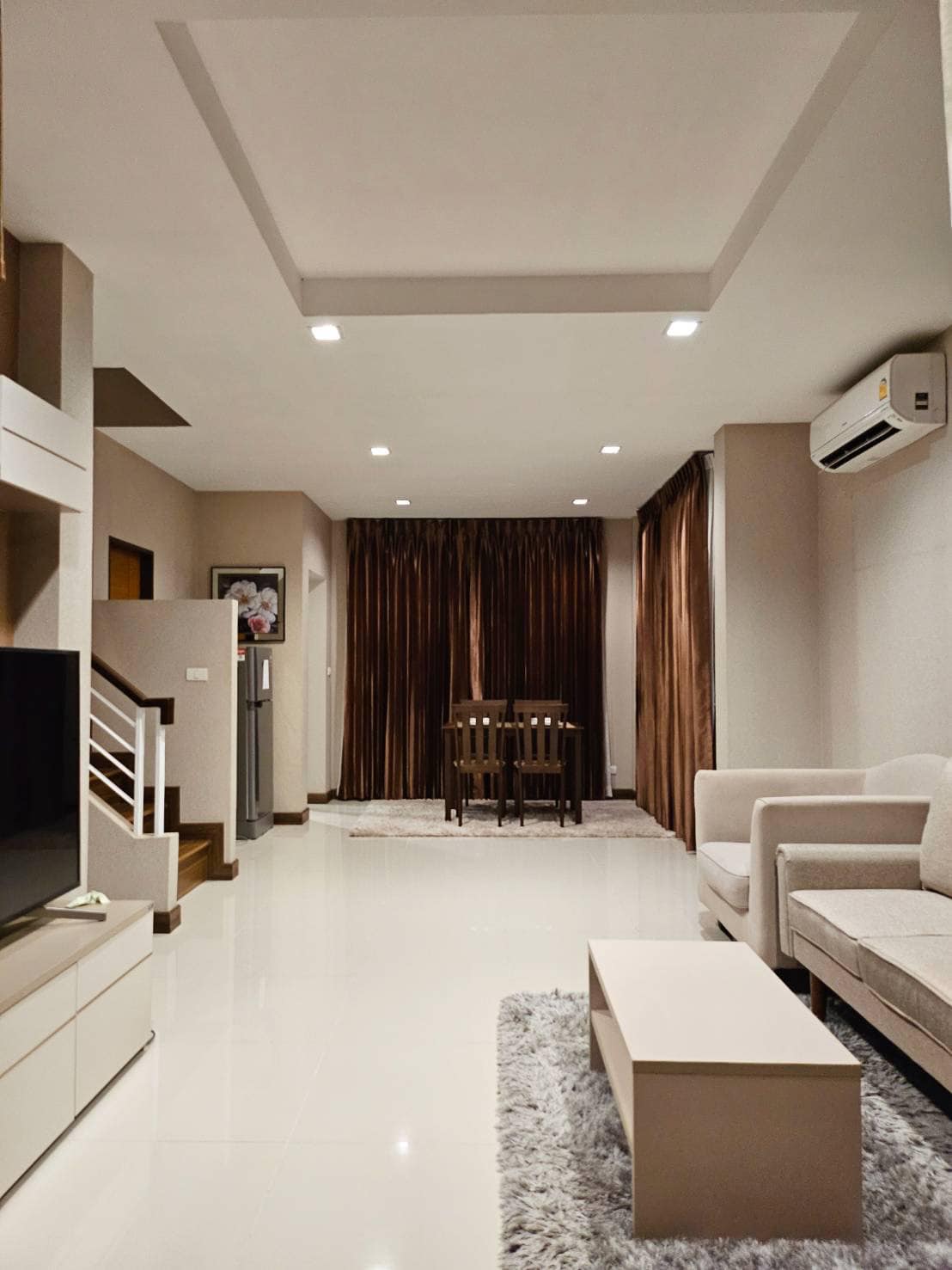 The Oriental (Regent) - Image 2