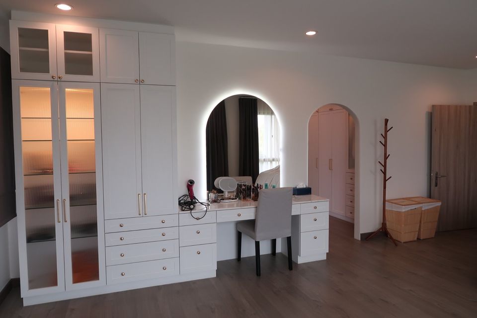 4 Bedroom House For Sale in Saphan Sung, Saphan Sung, Bangkok - Image 6