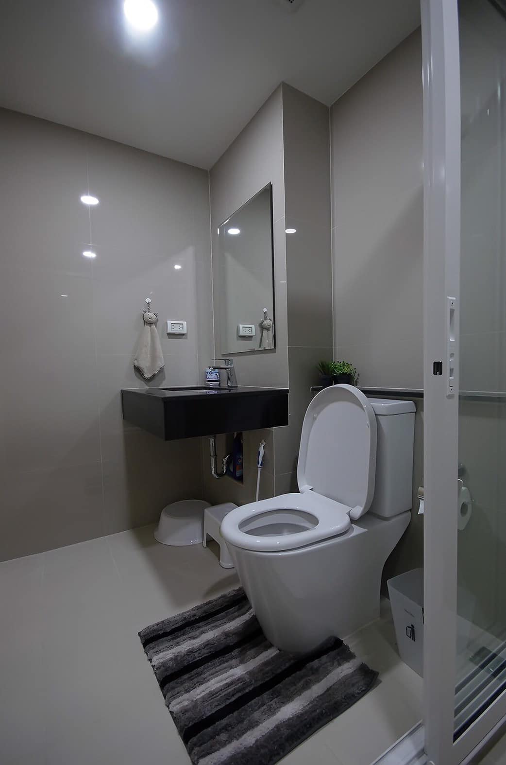 1 Bedroom Condo For Rent in Suthep, Mueang Chiang Mai, Chiang Mai - Image 4