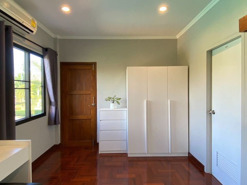 Palm Springs Country Home - Image 11