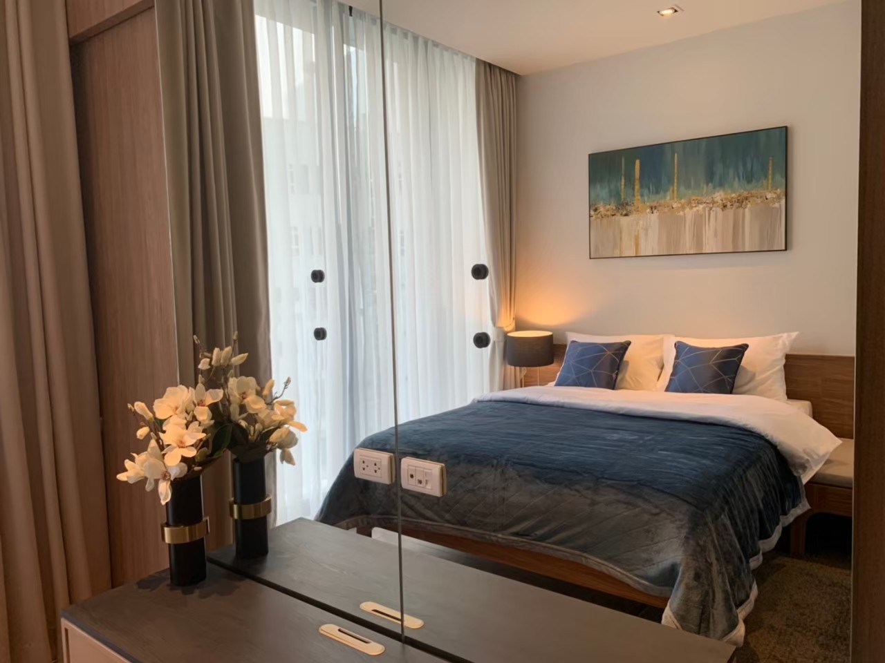 พาร์ค ออริจิ้น พร้อมพงษ์ - Image 1