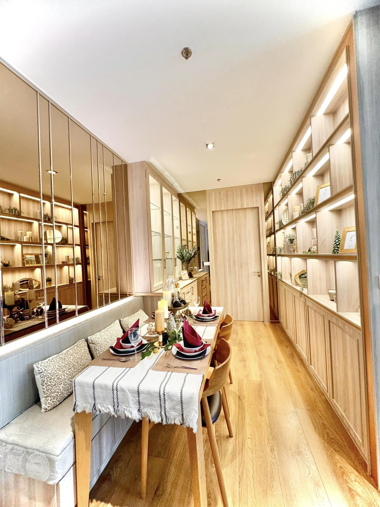 Park Origin Phrom Phong - Image 3
