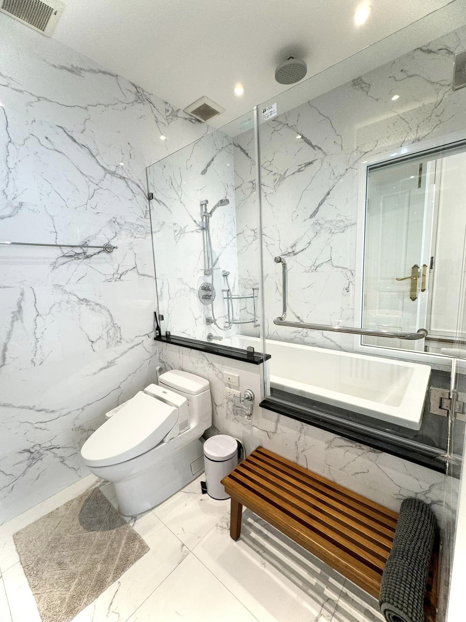 2 Bedroom Condo For Sale in Khlong Tan, Khlong Toei, Bangkok - Image 12