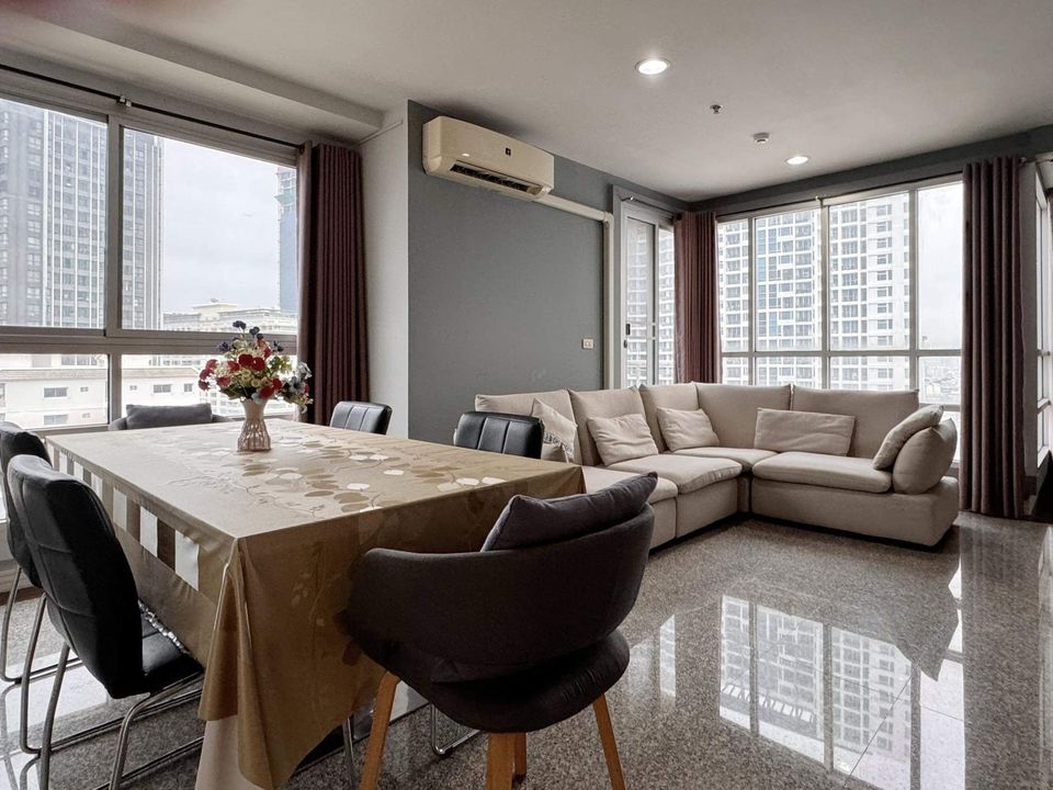 Pathumwan Resort - Image 3