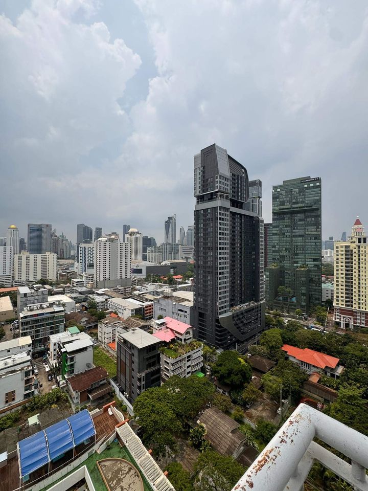 Pathumwan Resort - Image 5