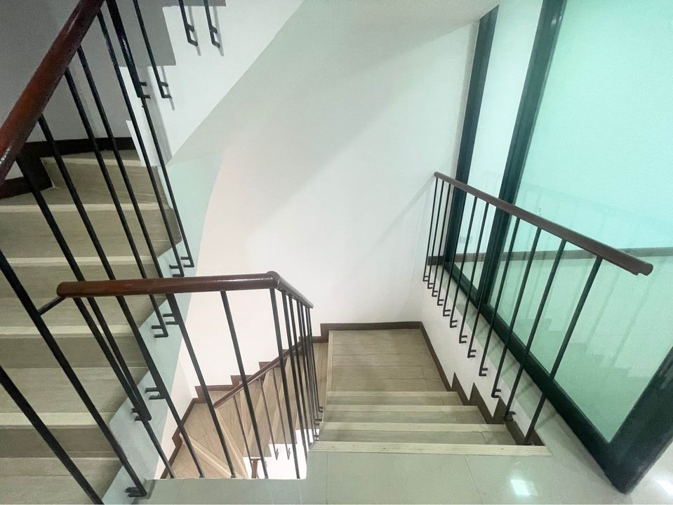 3 Bedroom Townhouse For Sale in Prawet, Prawet, Bangkok - Image 9