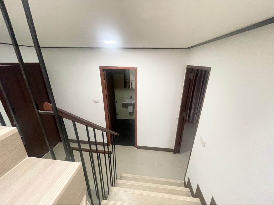 3 Bedroom Townhouse For Sale in Prawet, Prawet, Bangkok - Image 6