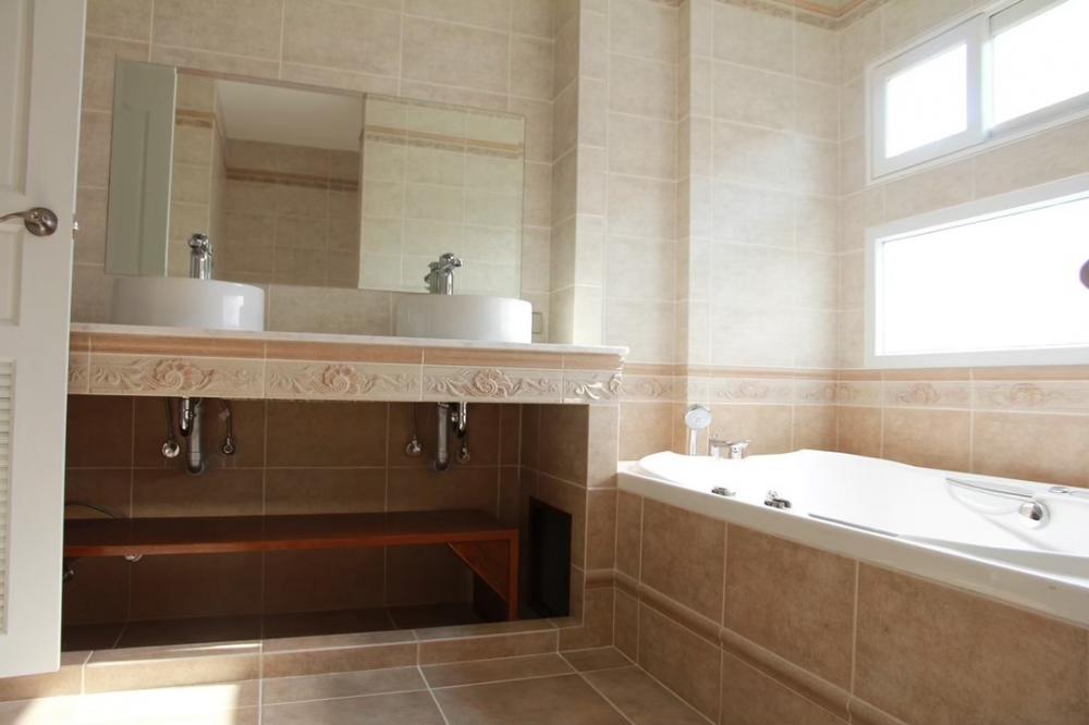 4 Bedroom House For Rent in Bang Phli Yai, Bang Phli, Samut Prakan - Image 11