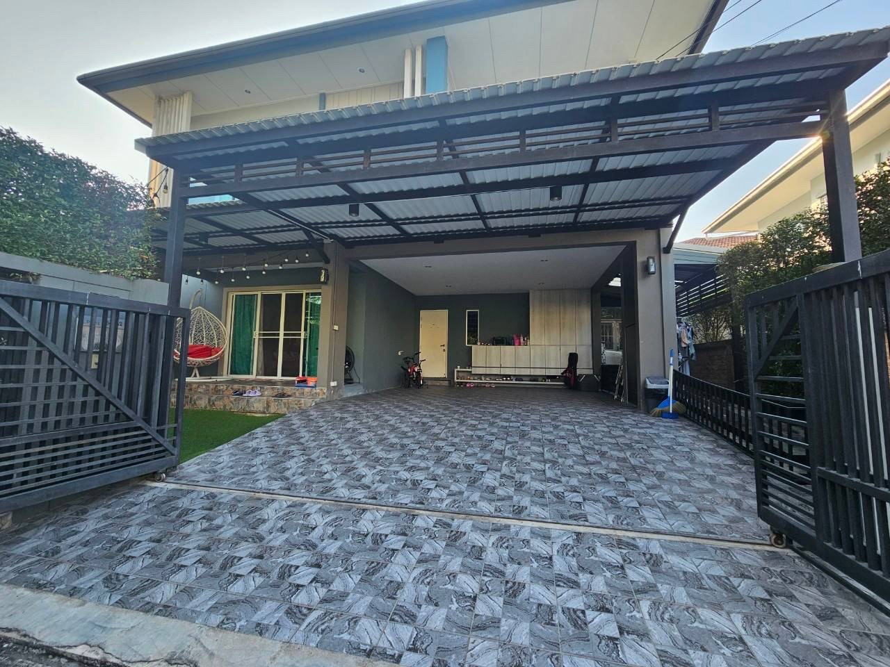 3 Bedroom House For Sale in Saphan Sung, Saphan Sung, Bangkok - Image 6