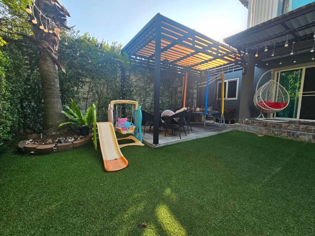 3 Bedroom House For Sale in Saphan Sung, Saphan Sung, Bangkok - Image 4
