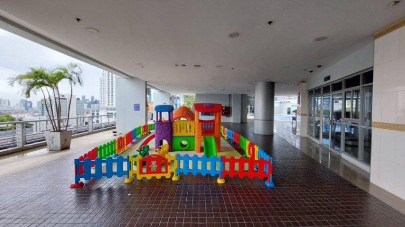 เดอะ แพลทตินัม - Image 2