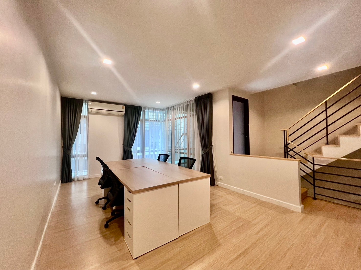 3 ห้องนอน ทาวน์เฮาส์ สำหรับเช่า ใน บางแก้ว, บางพลี, สมุทรปราการ - Image 3
