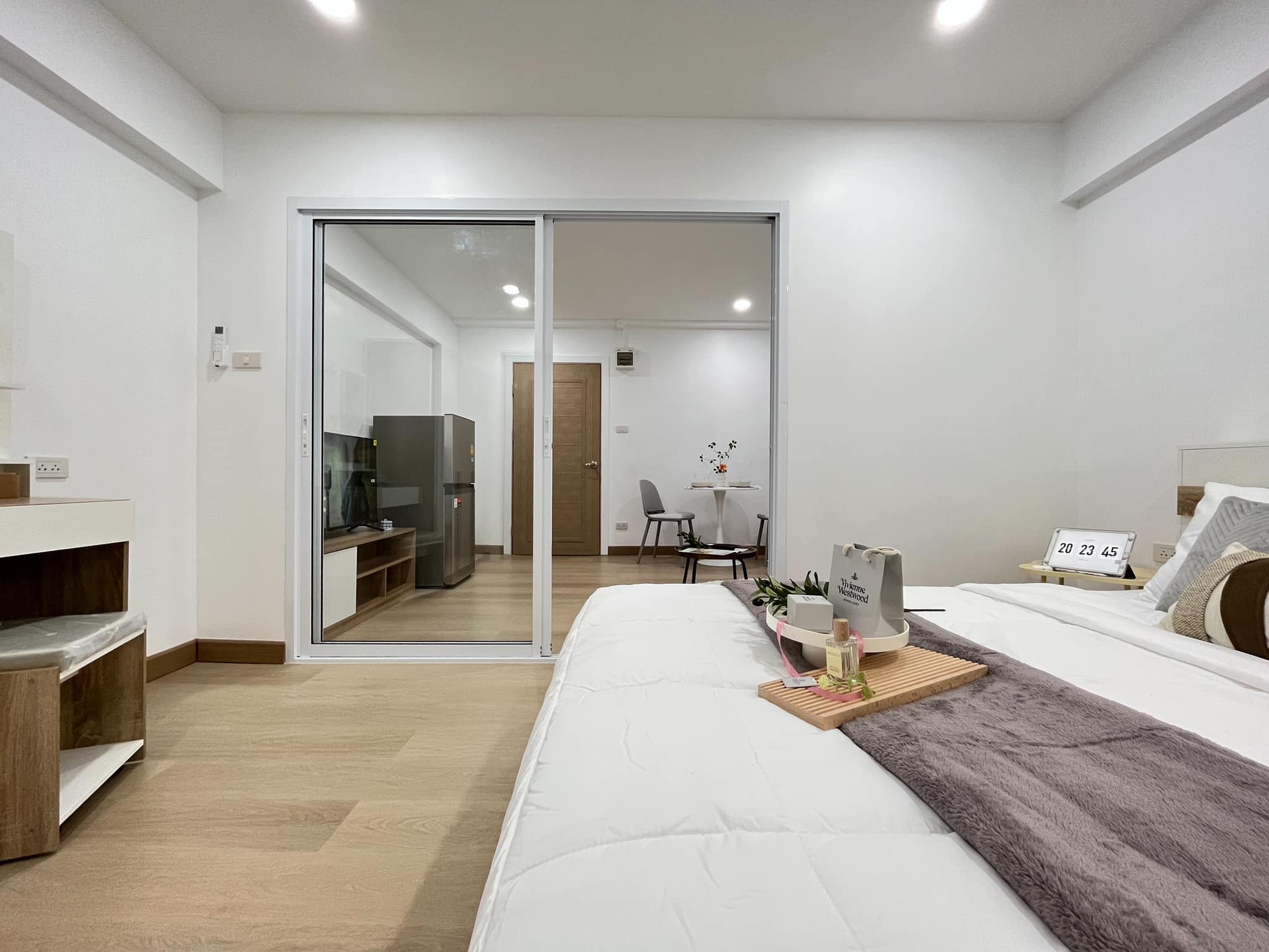 PP Condo - Image 3