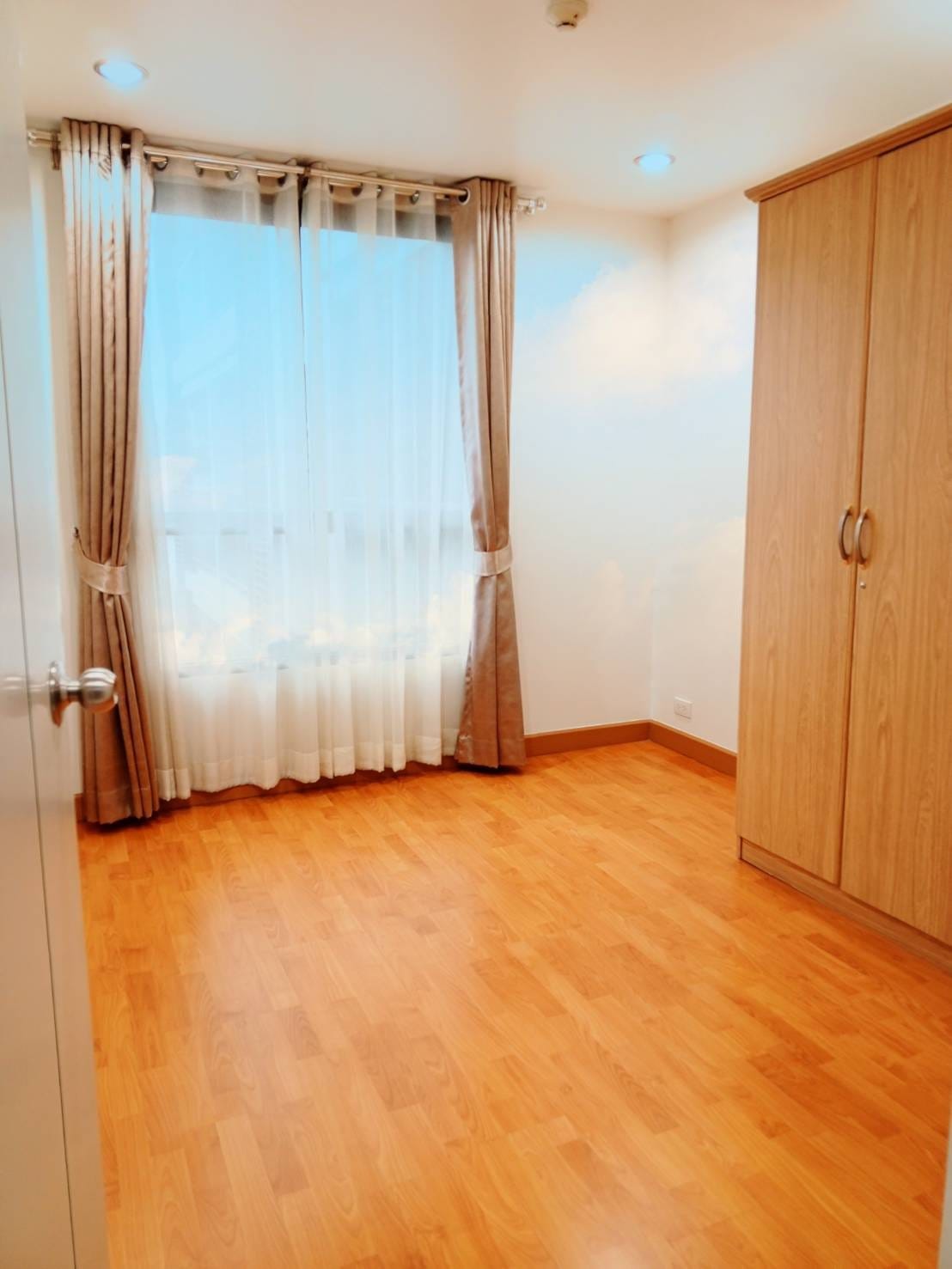 The President Condo Sukhumvit 81 - Image 6