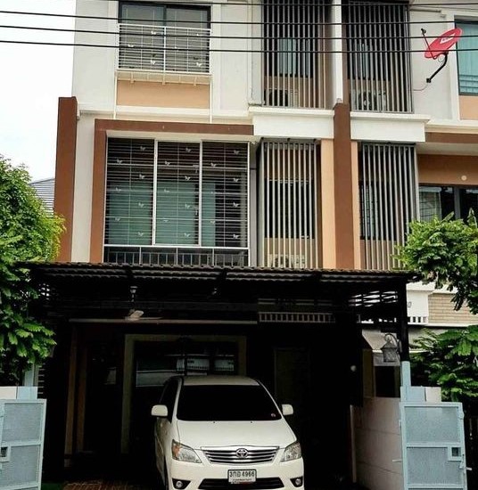 3 卧室 联排别墅 出租 在  - Image 2