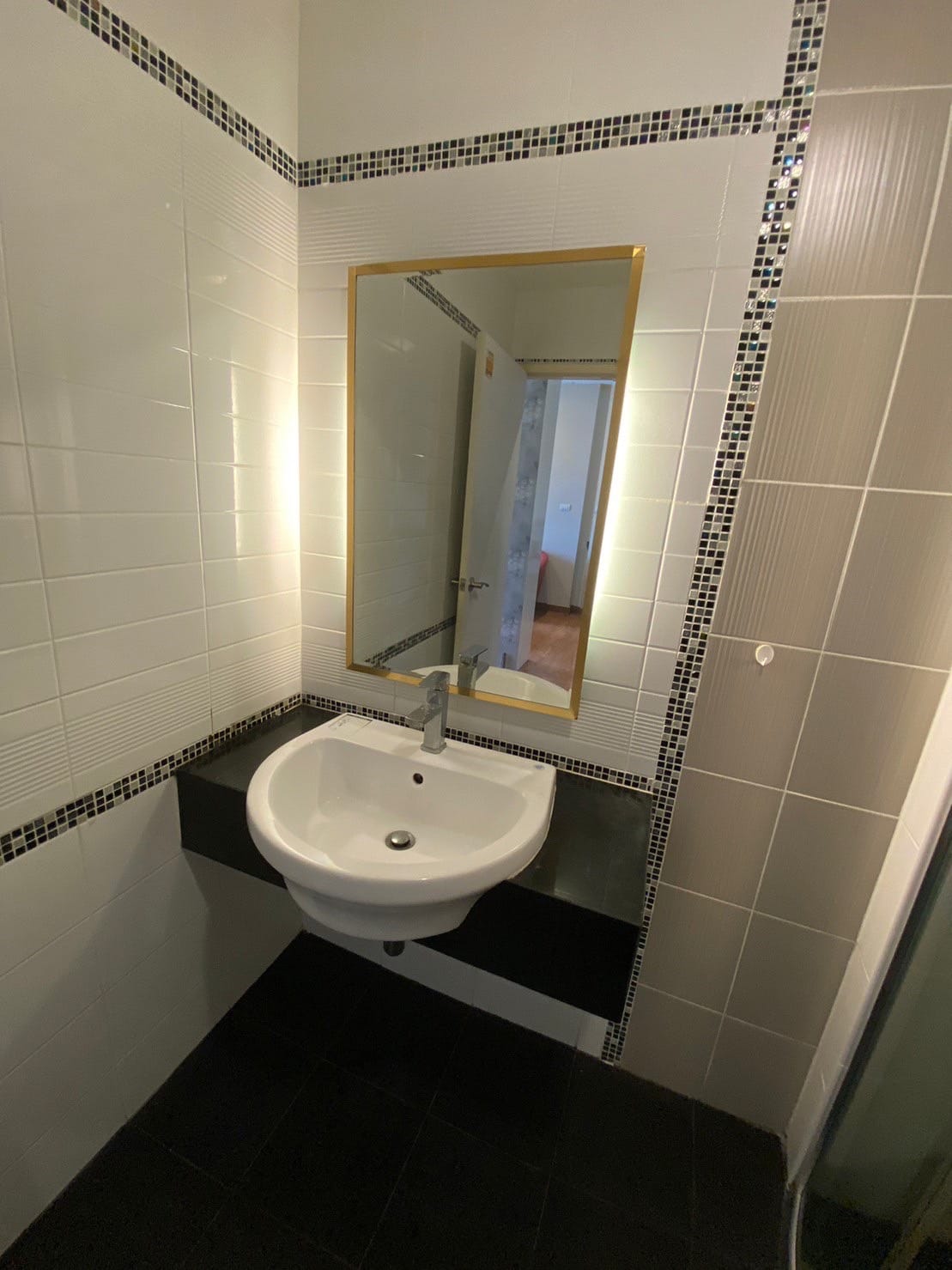 PromT Condo - Image 12