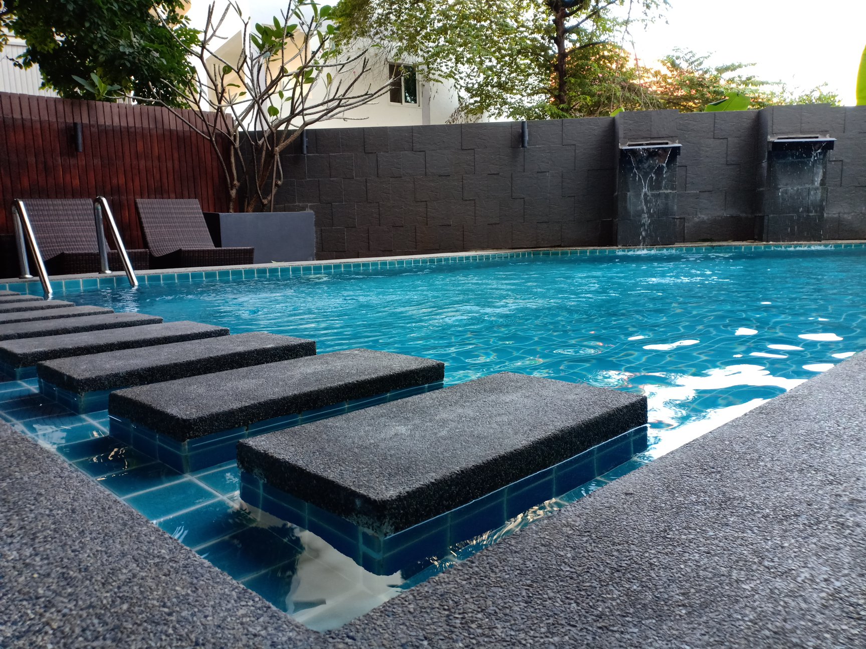 PromT Condo - Image 19