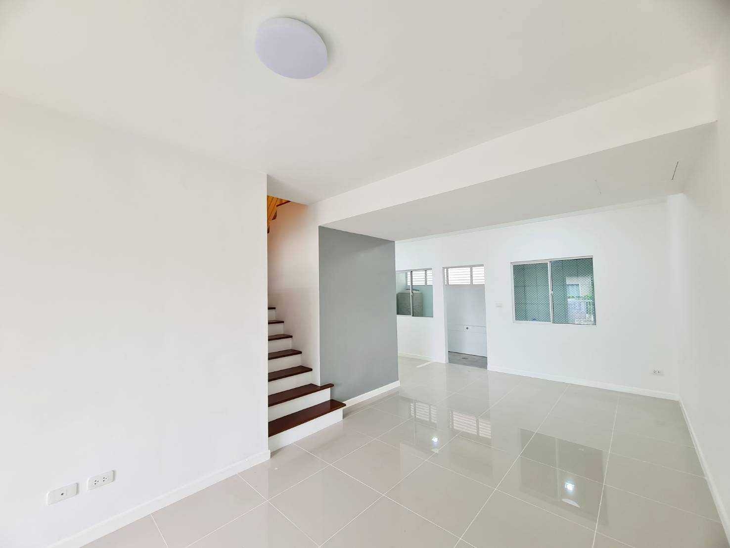 3 Bedroom Townhouse For Sale in Bang Kaeo, Bang Phli, Samut Prakan - Image 12