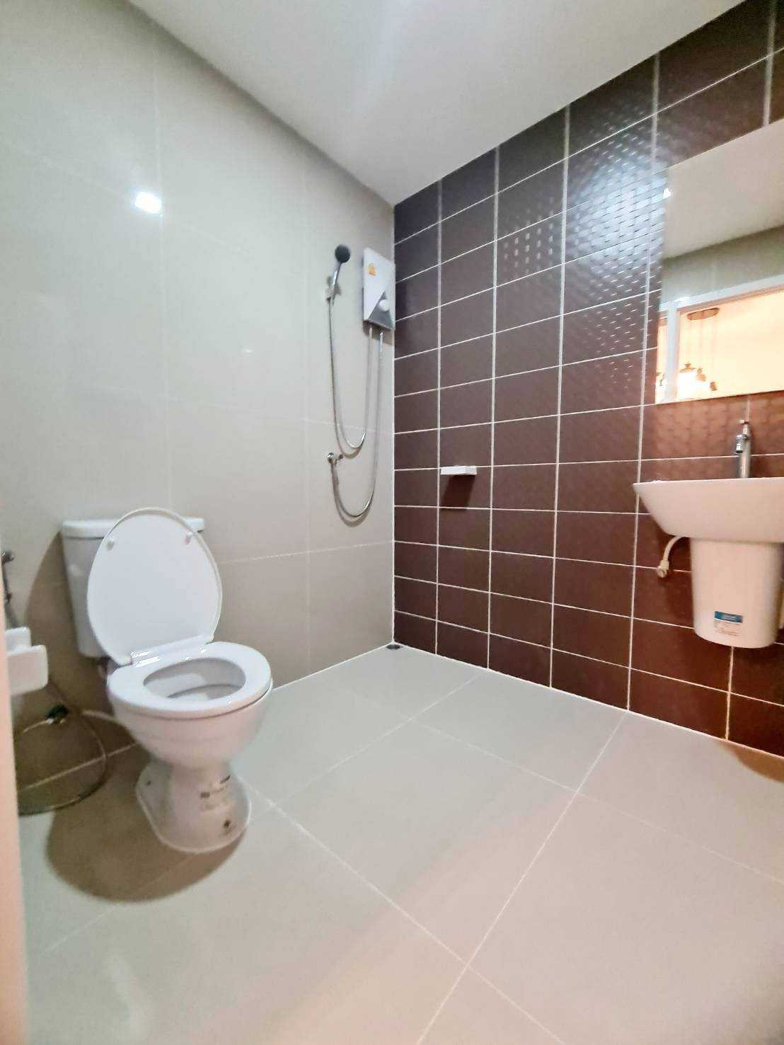 3 Bedroom Townhouse For Sale in Bang Kaeo, Bang Phli, Samut Prakan - Image 6
