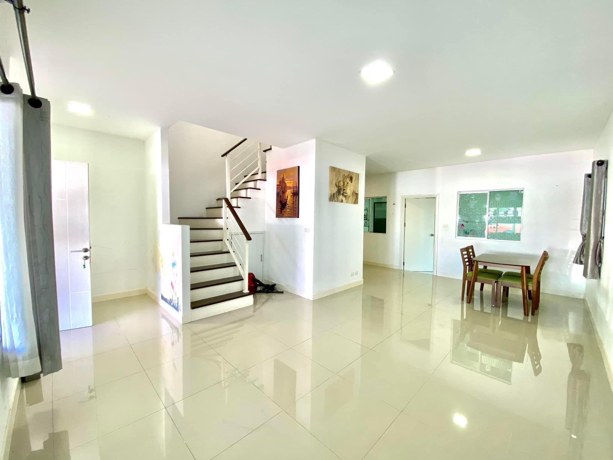 3 Bedroom Townhouse For Sale in Tha Sala, Mueang Chiang Mai, Chiang Mai - Image 5