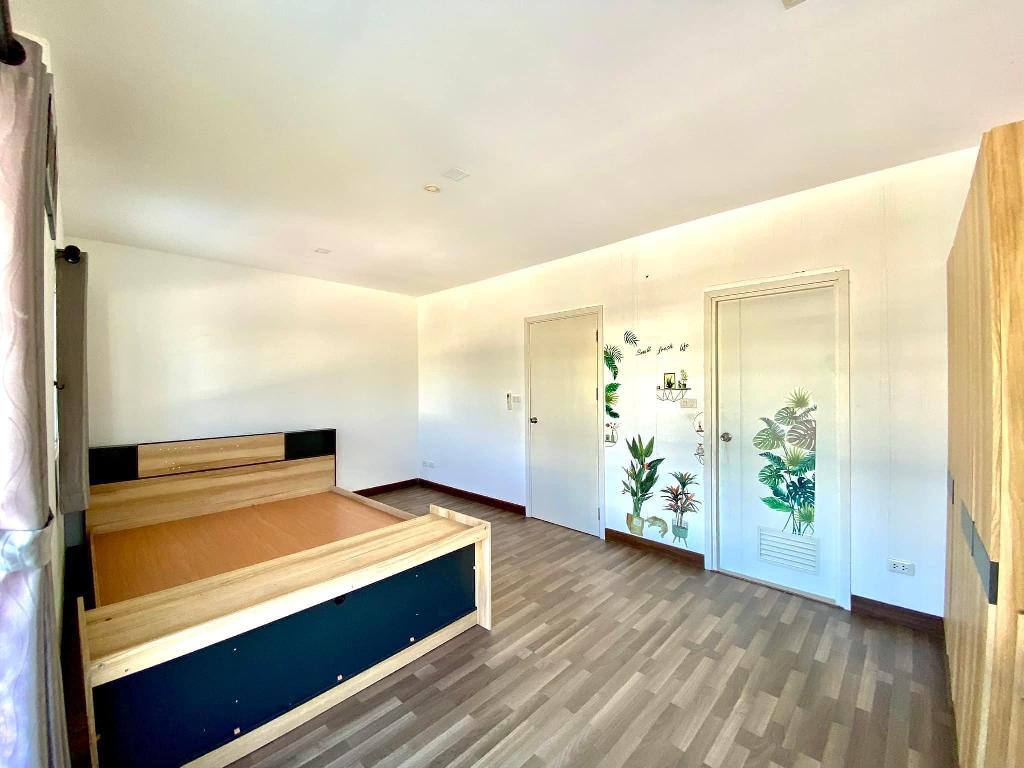 3 Bedroom Townhouse For Sale in Tha Sala, Mueang Chiang Mai, Chiang Mai - Image 8
