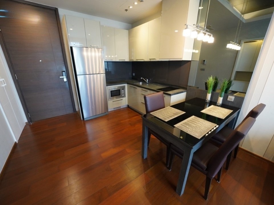 1 Bedroom Condo For Sale in Khlong Tan Nuea, Vadhana, Bangkok - Image 2