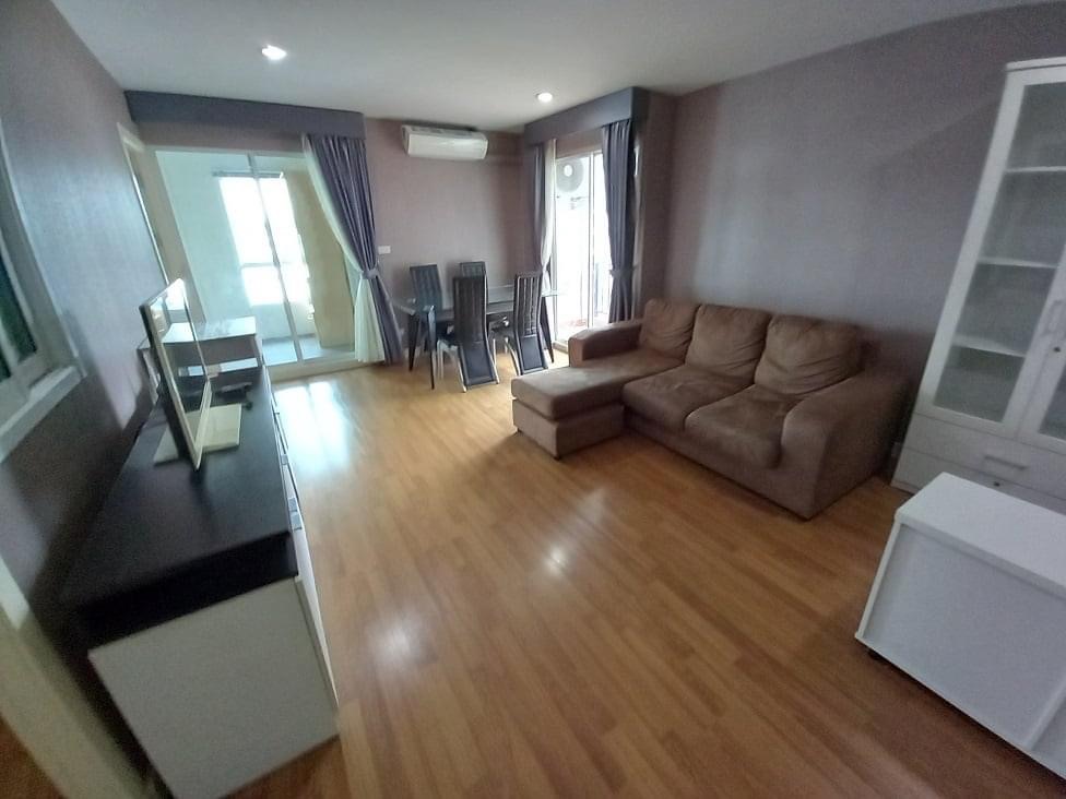 Regent Home 22 - Image 1