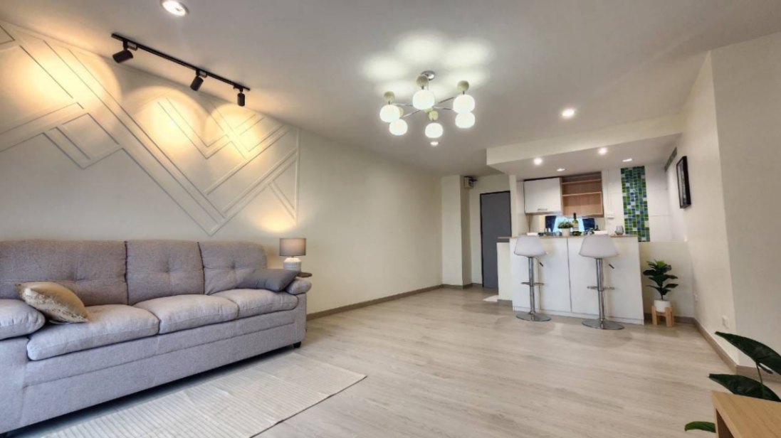 Regent Home 4 - Image 1