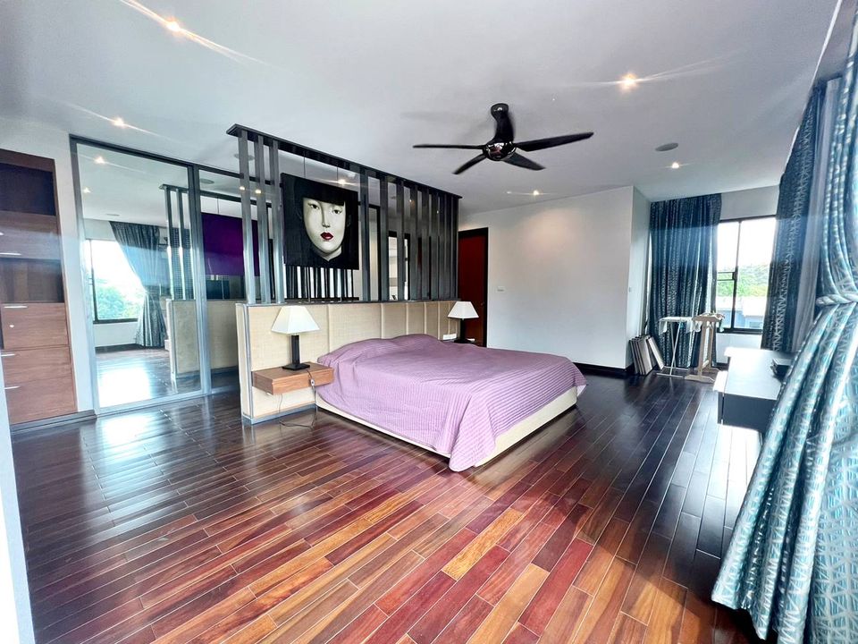 The Resort Condominium - Image 9