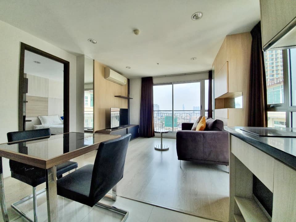 2 ห้องนอน คอนโด สำหรับเช่า ใน ทุ่งมหาเมฆ, สาทร, กรุงเทพมหานคร - Image 2