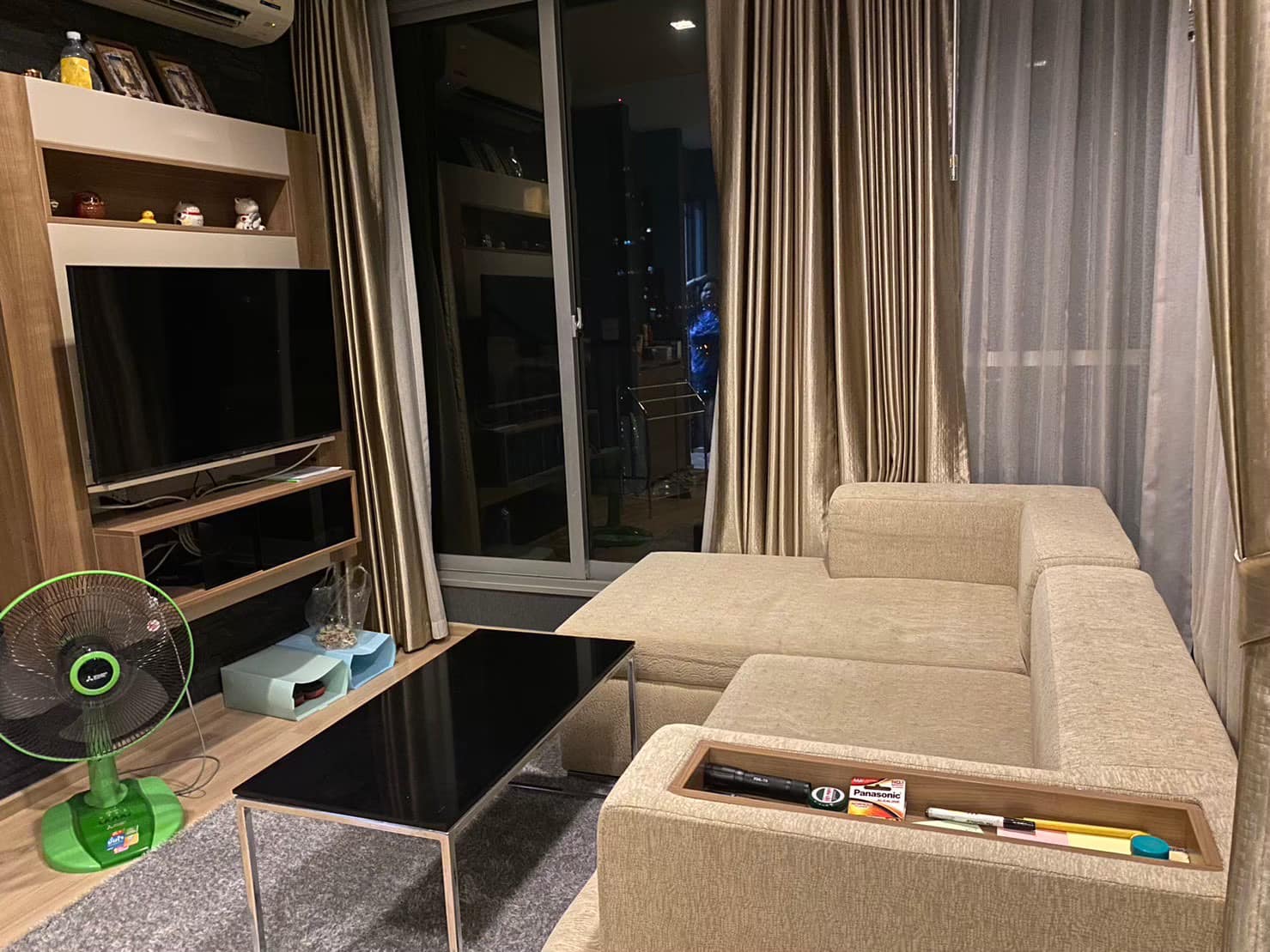 1 Bedroom Condo For Sale in Thung Wat Don, Sathon, Bangkok - Image 1