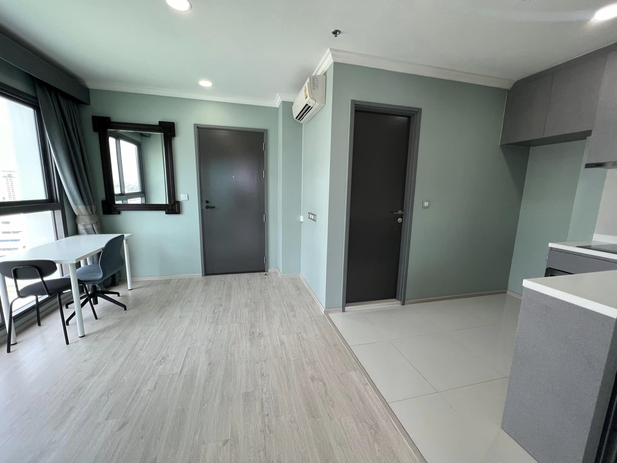 1 Bedroom Condo For Sale in Thanon Phaya Thai, Ratchathewi, Bangkok - Image 1