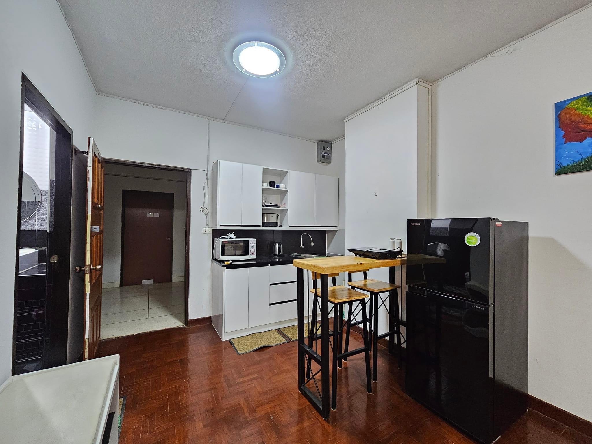 Riverside Condo - Image 2