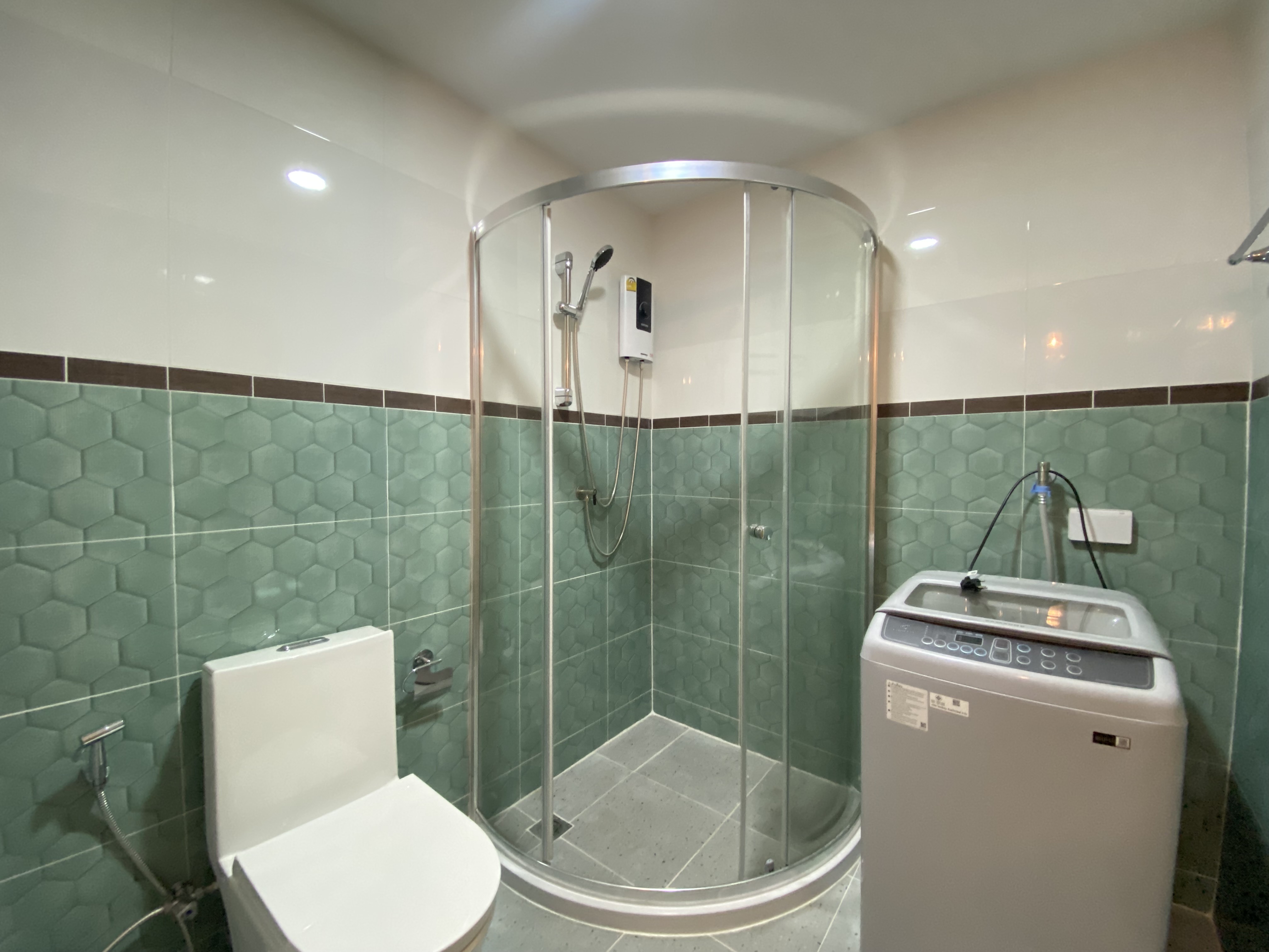 Riverside Condo - Image 10