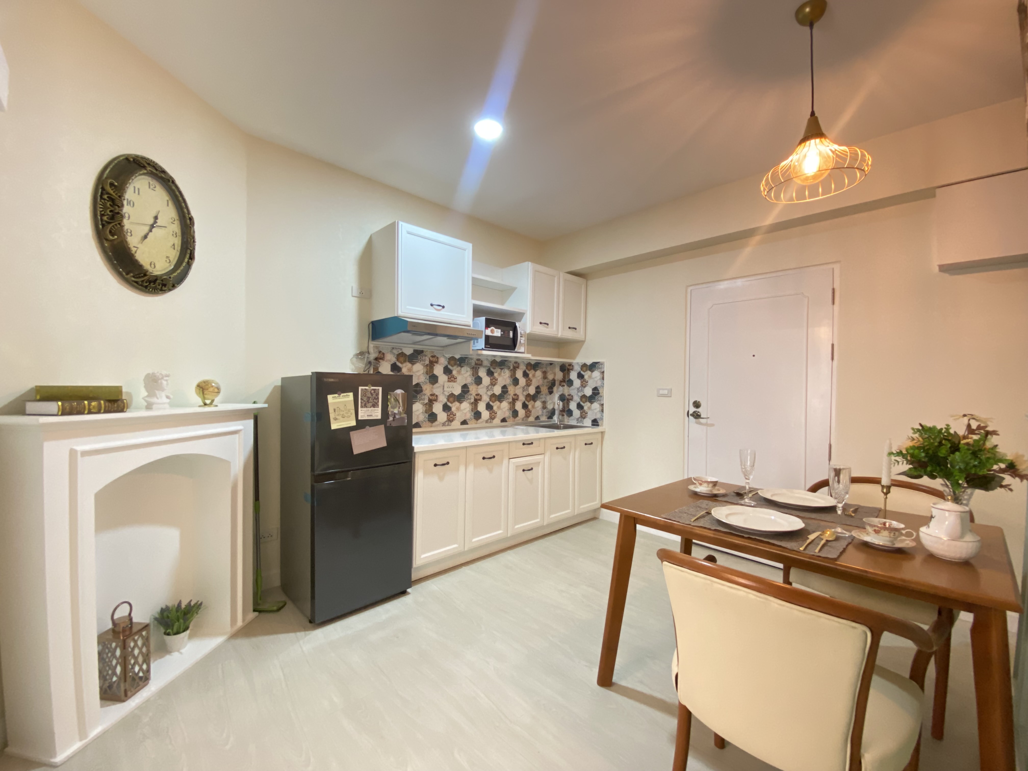 Riverside Condo - Image 4