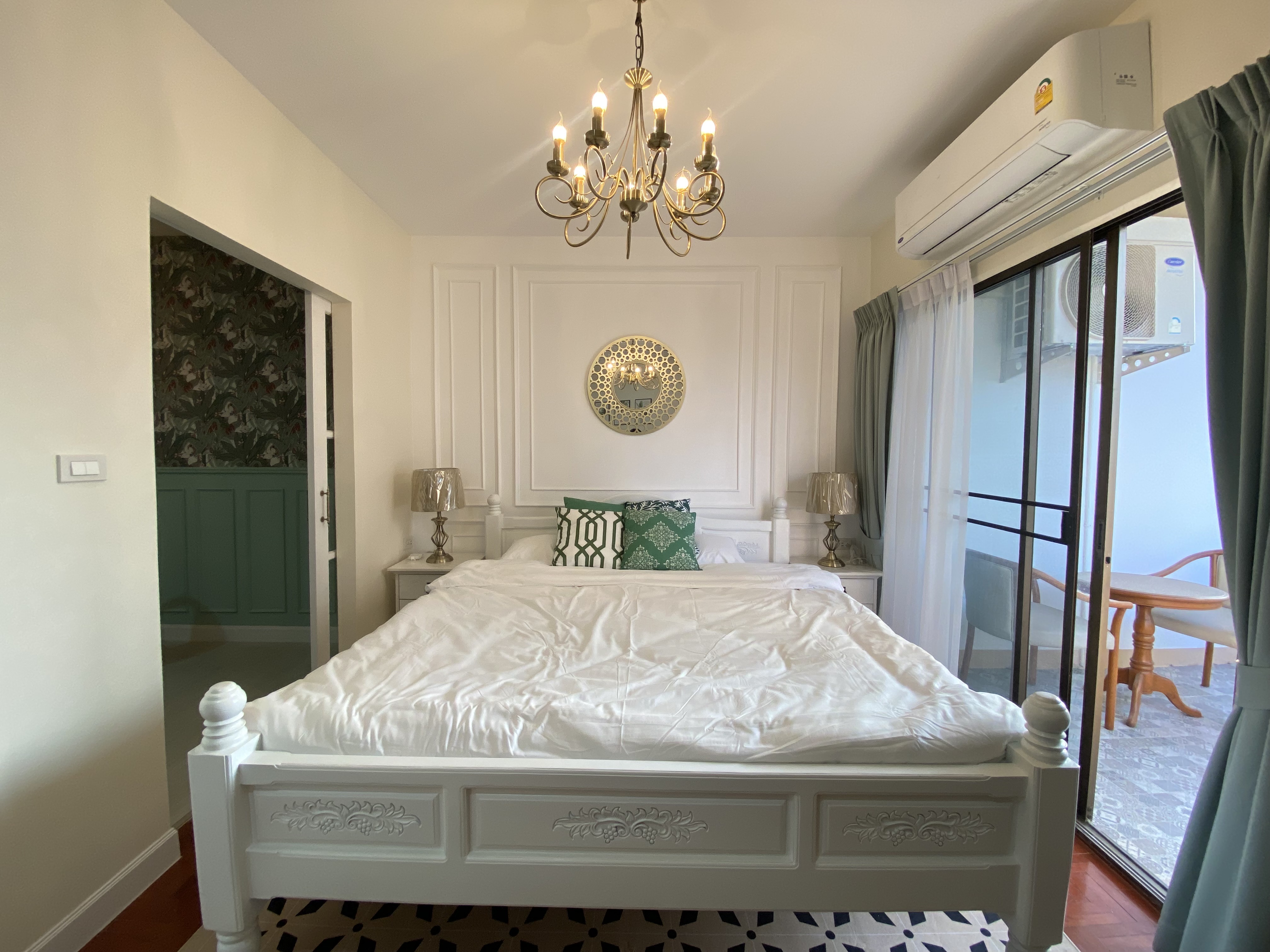 Riverside Condo - Image 7