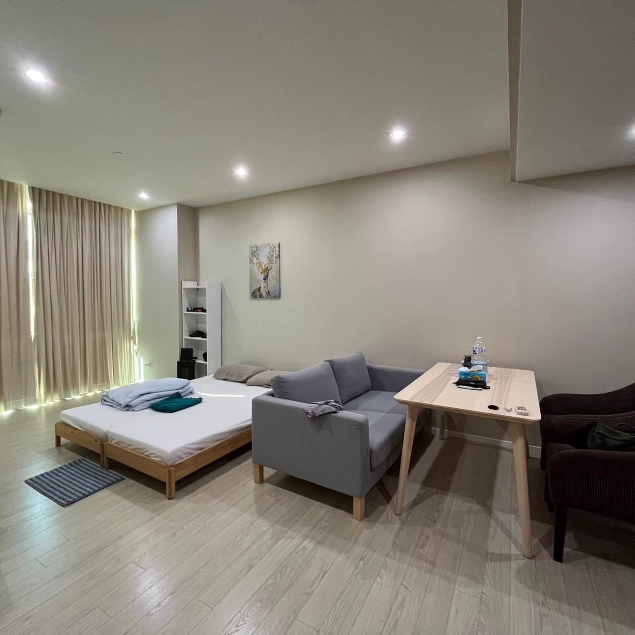 The Room Sukhumvit 21 - Image 4