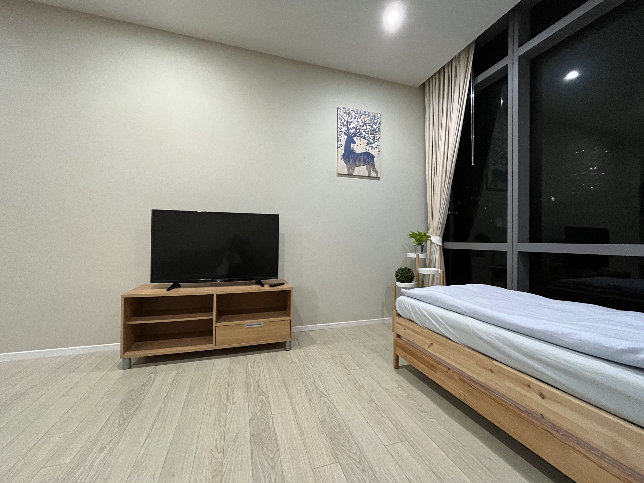 The Room Sukhumvit 21 - Image 9