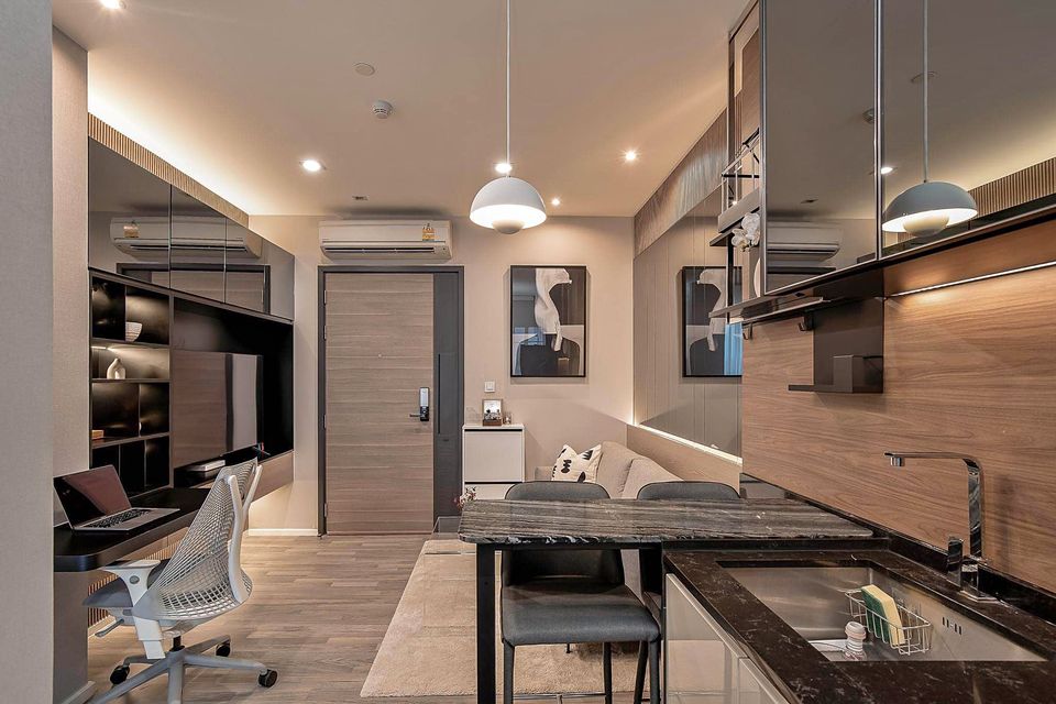 1 Bedroom Condo For Sale in Yan Nawa, Sathon, Bangkok - Image 2