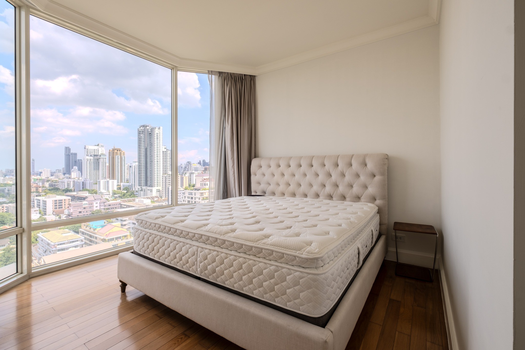 Royce Private Residences - Image 13
